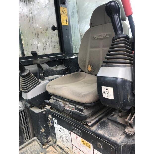 2000 كوماتسو PC35-8-41684873