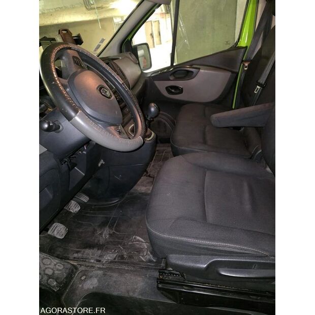 2015 رينو Trafic-41689978