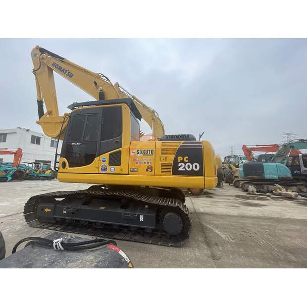 2023 Komatsu PC200-8-41690028