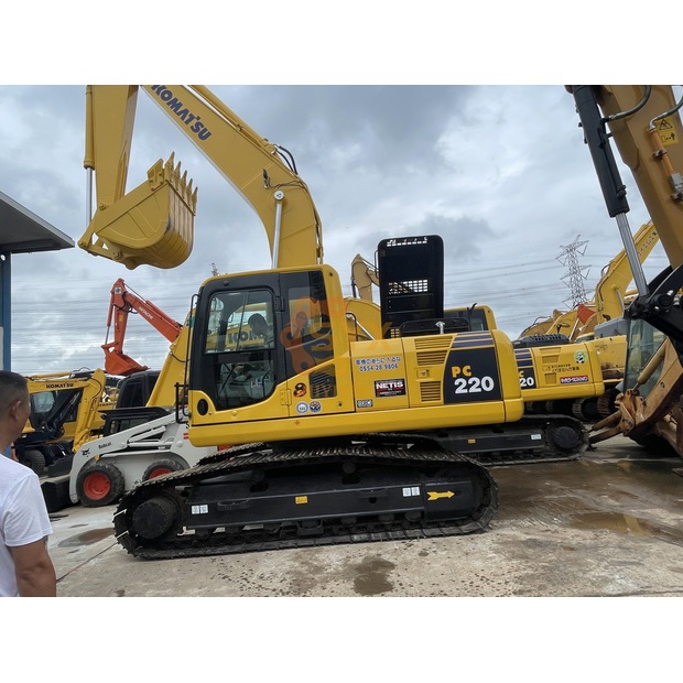 2022 Komatsu PC200-8-41690058