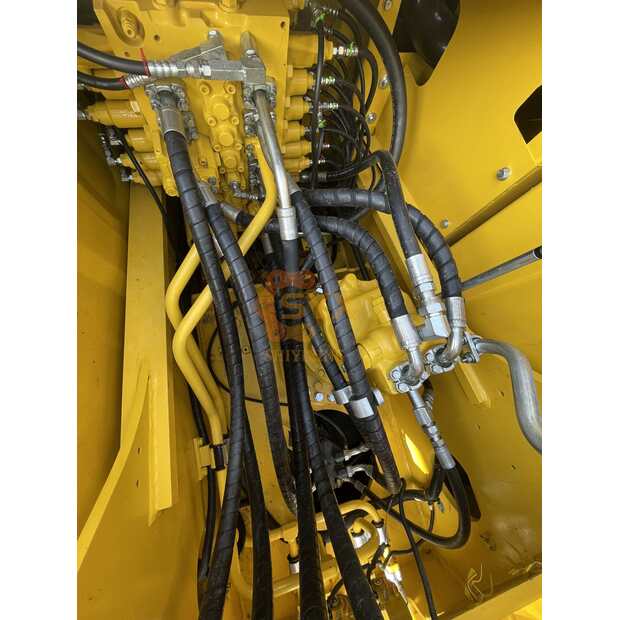 2023 Komatsu PC200-8N1-41690113