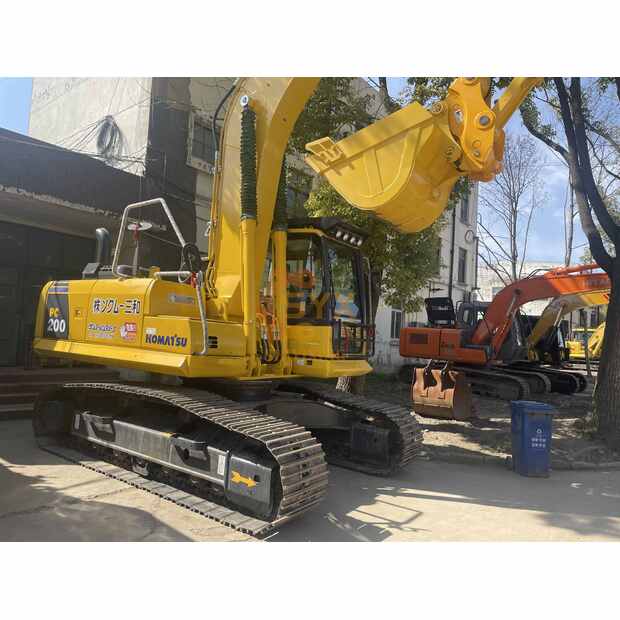 2022 Komatsu PC200-8N1-41690124