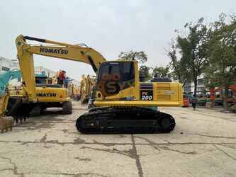 Image for EXCAVATORS 2022 Komatsu PC200-8N1