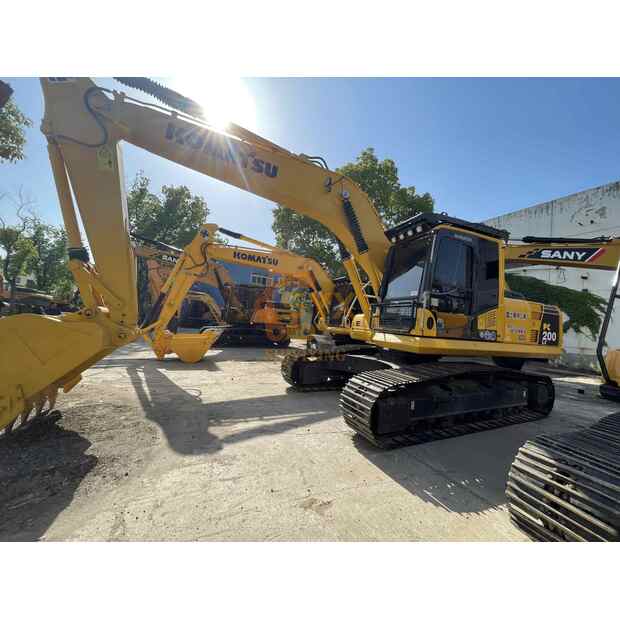 2022 Komatsu PC200-8N1-41690158