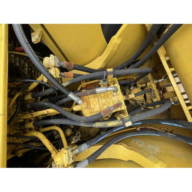 2022 Komatsu PC220-41690324