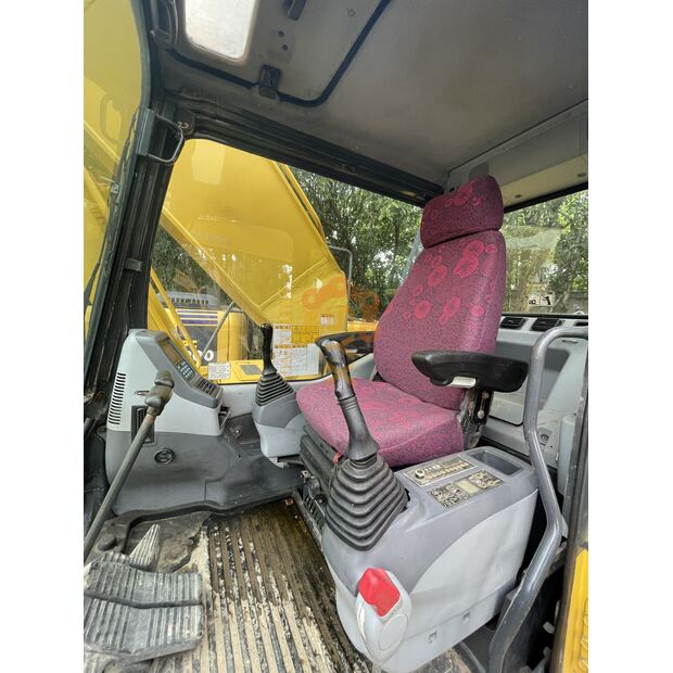 2021 Komatsu PC220-41690333