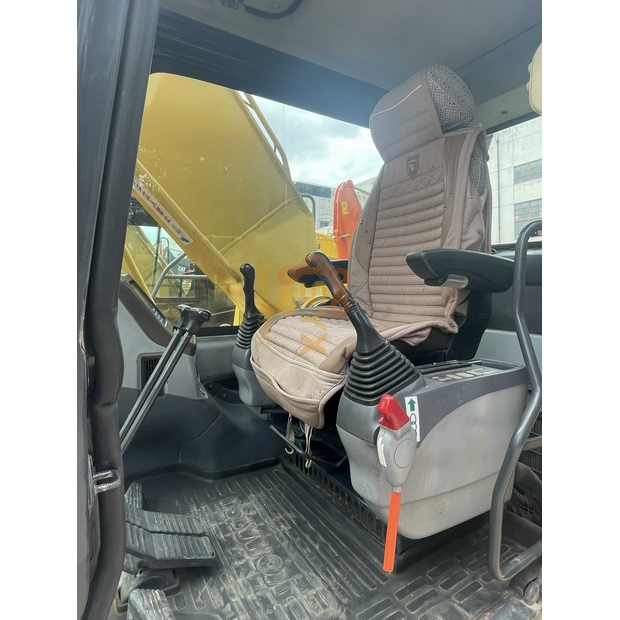 2022 كوماتسو PC220-41690355