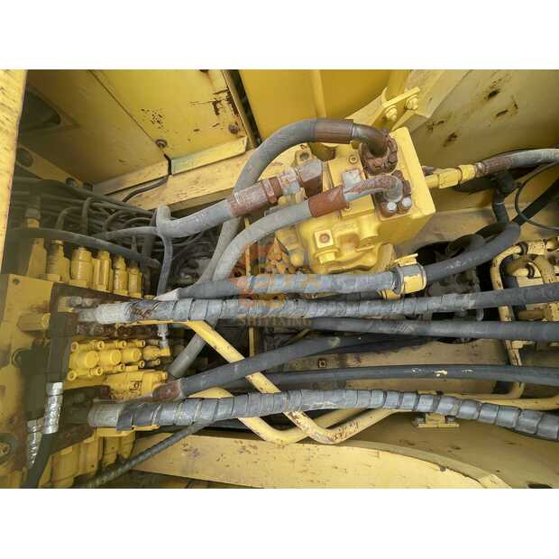 2022 كوماتسو PC220-41690359