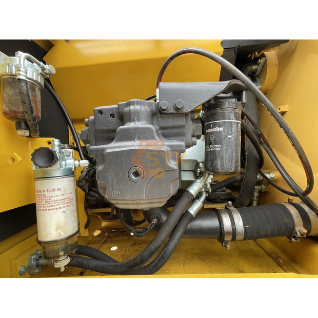 2022 Komatsu PC220-8-41690393