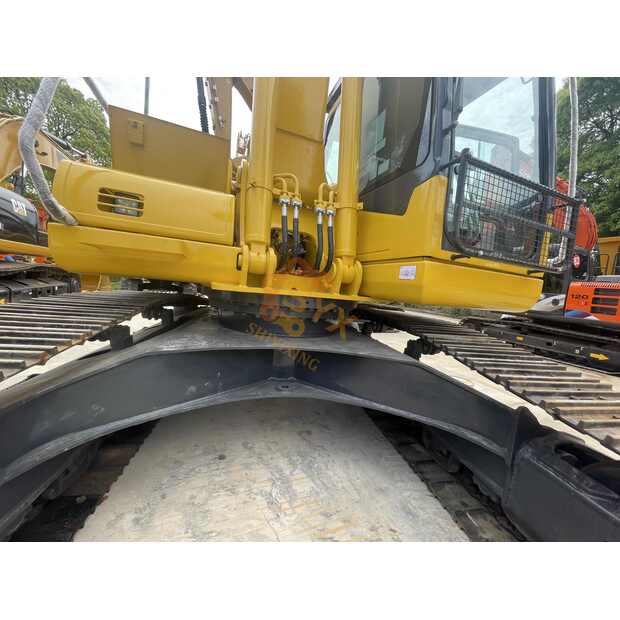 2021 Komatsu PC220-41690481