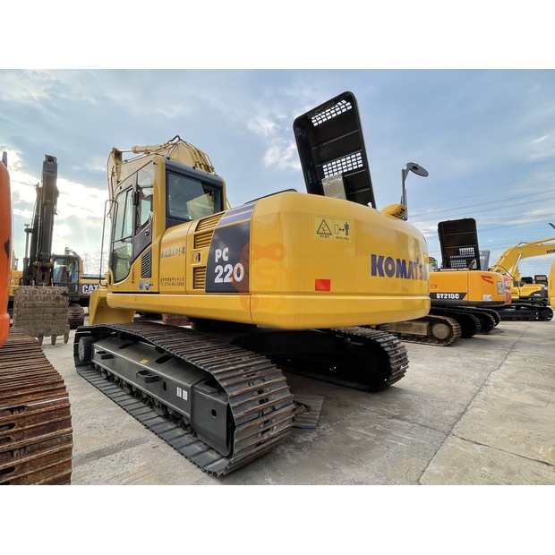 2022 Komatsu PC220-8-41690506