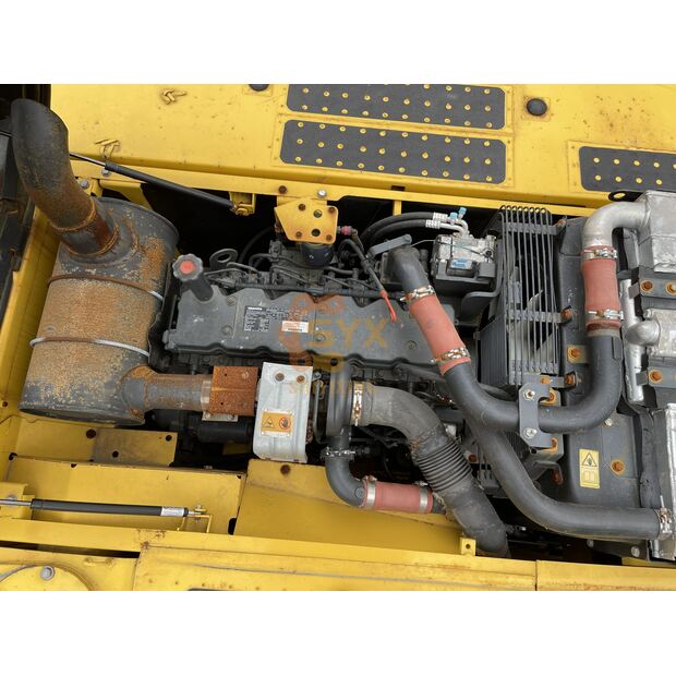 2023 Komatsu PC220-8-41690536