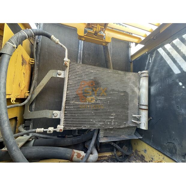 2023 كوماتسو PC220-8-41690553
