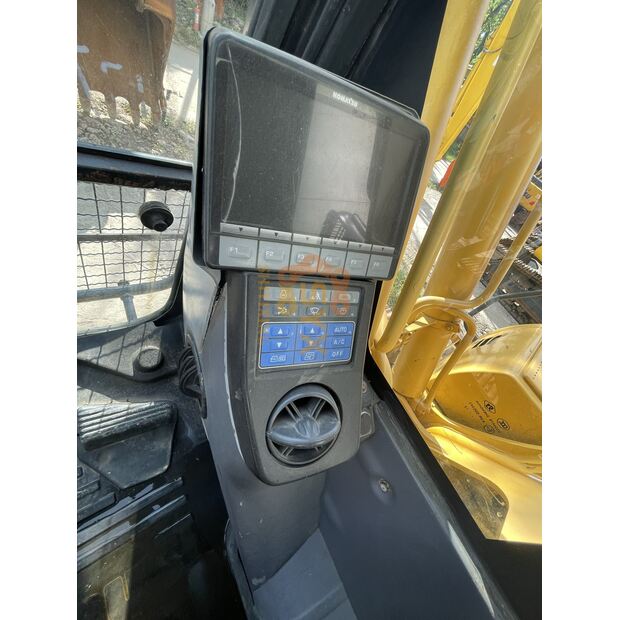 2023 كوماتسو PC220-8-41690555