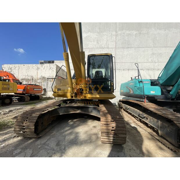2023 كوماتسو PC220-8-41690556
