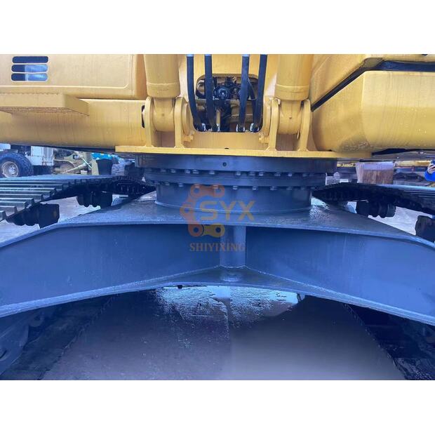 2022 Komatsu PC220-8-41690567