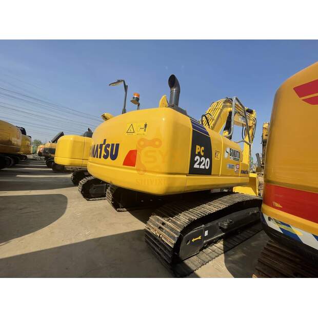 2023 Komatsu PC220-8-41690572