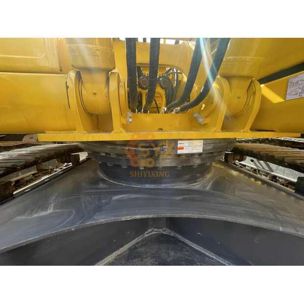 2023 Komatsu PC220-8-41690582