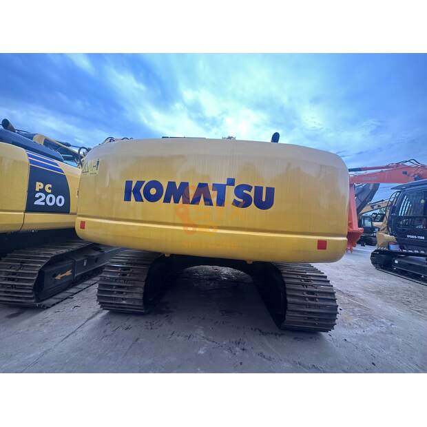 2023 Komatsu PC220-8-41690601