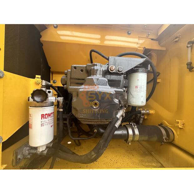 2023 Komatsu PC220-8-41690602