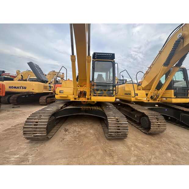 2023 Komatsu PC220-8-41690605