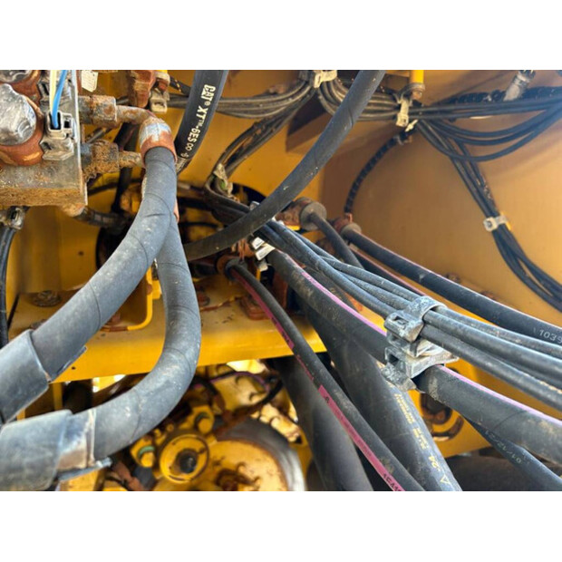 2022 كاتربيلر 980-41690782