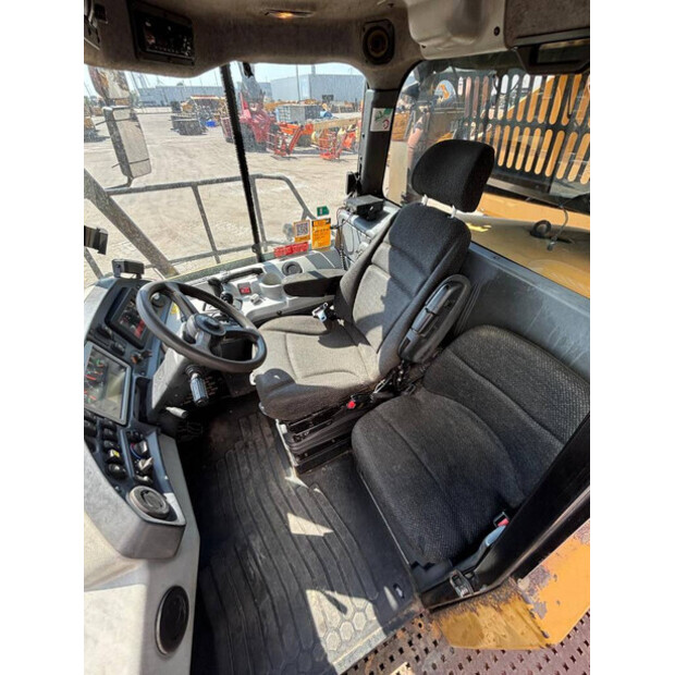 2016 Caterpillar 745C-41690881