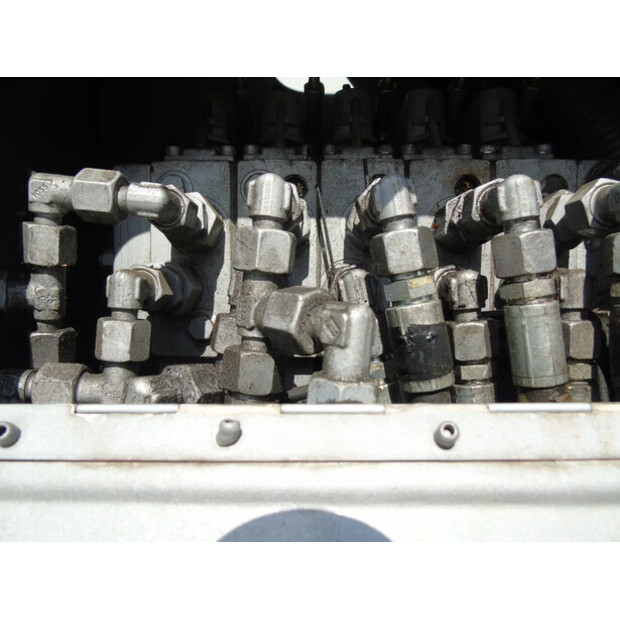 2013 Mercedes-Benz ANTOS 1832-41690919