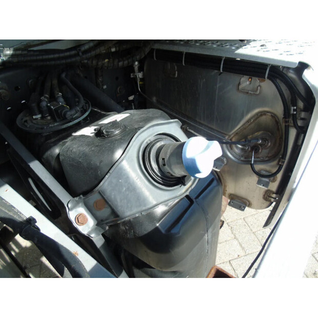 2013 Mercedes-Benz ANTOS 1832-41690926