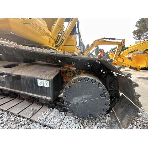 2022 Komatsu PC220-8-41691190