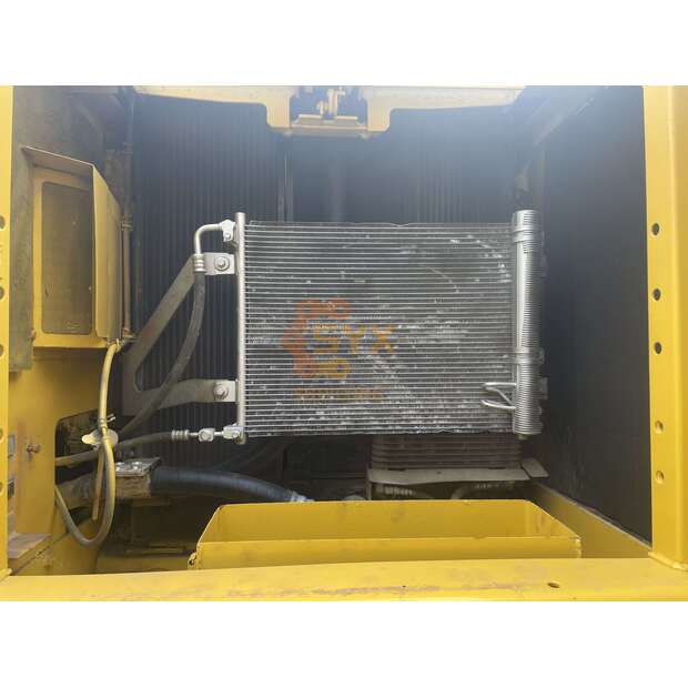 2021 Komatsu PC220-8-41691210
