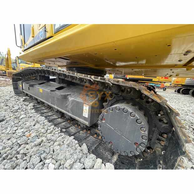 2023 Komatsu PC220-8MO-41691349