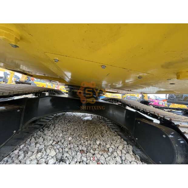 2023 Komatsu PC220-8MO-41691352