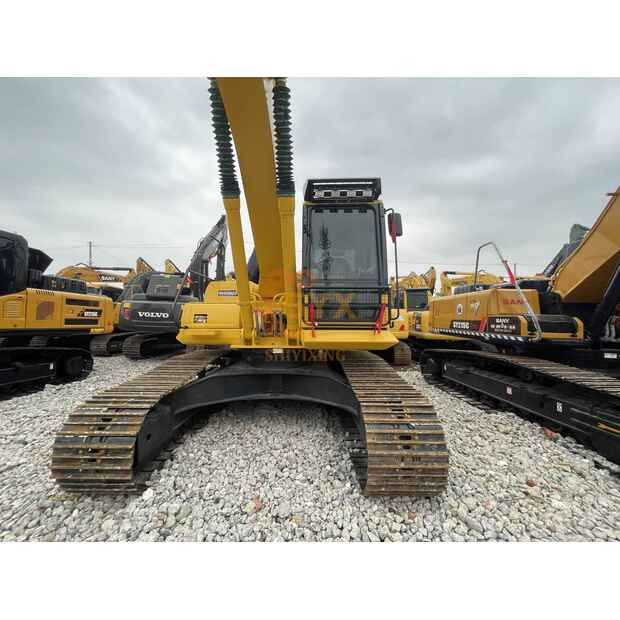 2023 Komatsu PC220-8MO-41691357