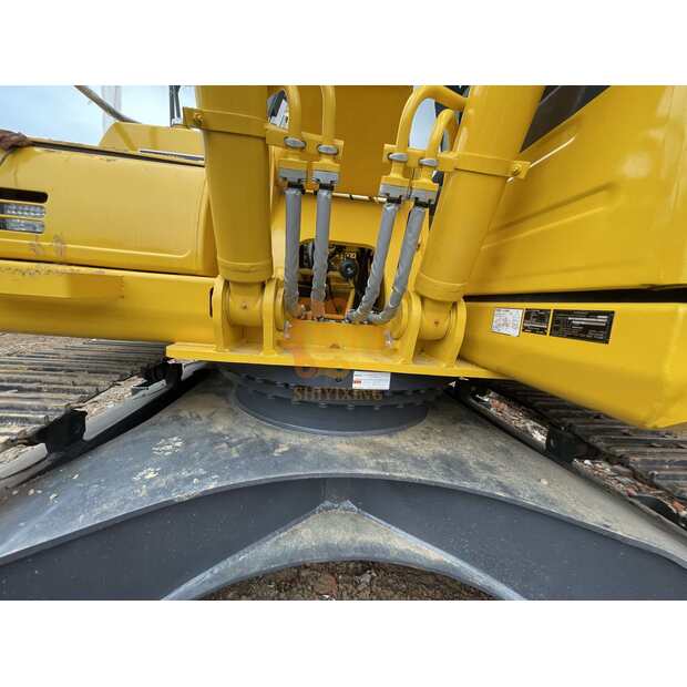 2022 كوماتسو PC220-8N1-41691788