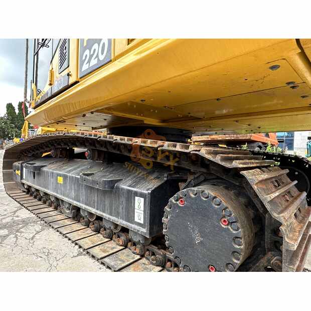 2021 كوماتسو PC220-8N1-41691874