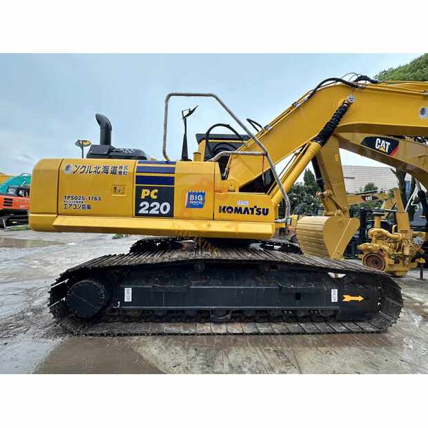 2021 كوماتسو PC220-8N1-41691885