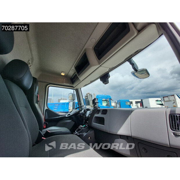 2021 Renault D210-41691989