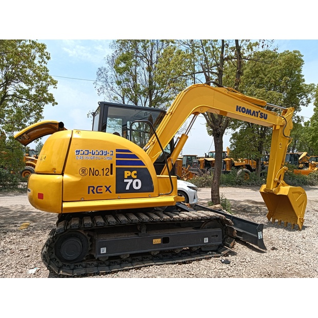 2023 Komatsu PC70-8-41692768