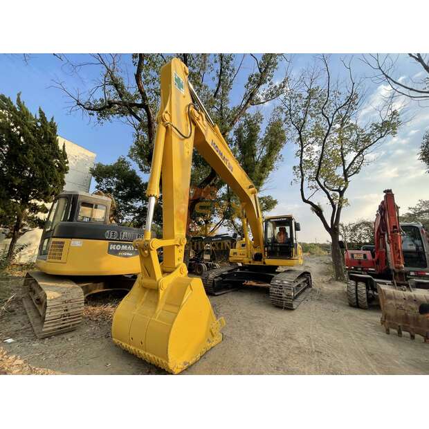2022 كوماتسو PC240-8-41692885