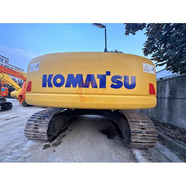 2022 Komatsu PC240-8-41692942