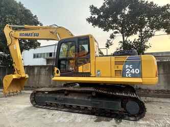 Image for EXCAVATORS 2022 Komatsu PC240-8