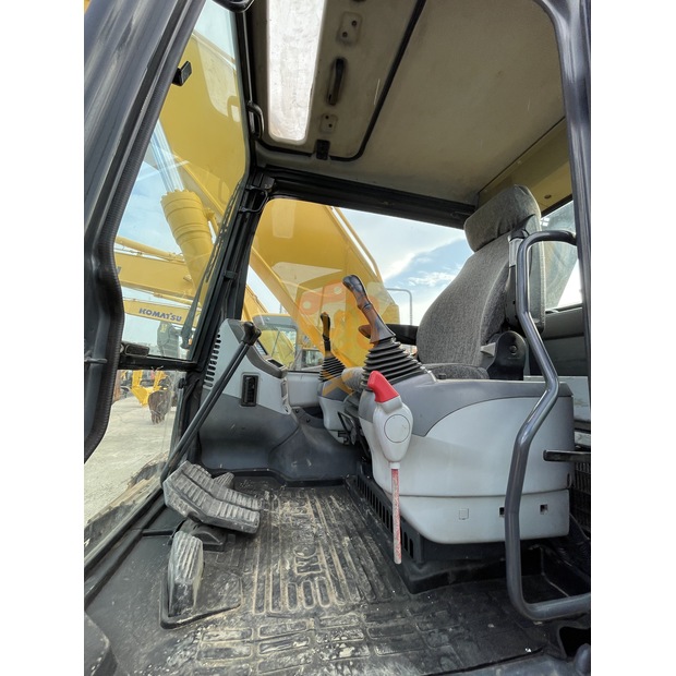 2023 Komatsu PC270-41692971