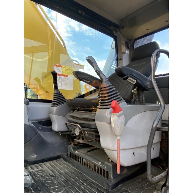 2021 Komatsu PC270-41692974