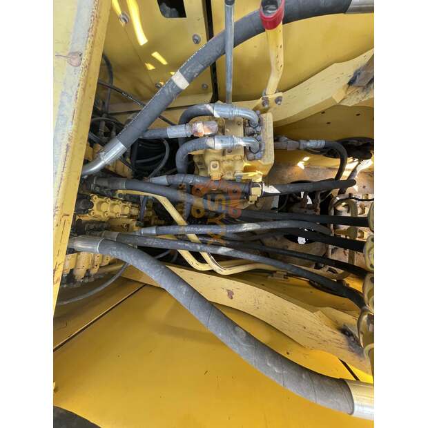 2022 Komatsu PC300-41693093