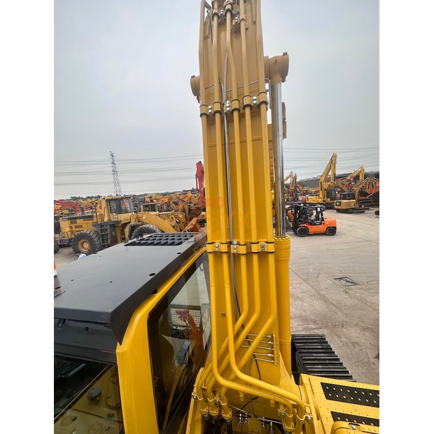 2023 Komatsu PC300-8-41693131