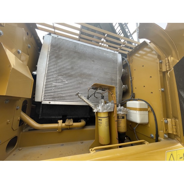 2024 Caterpillar 329D2-41693234
