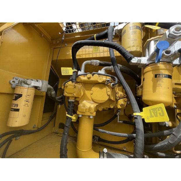 2024 Caterpillar 329D2-41693235