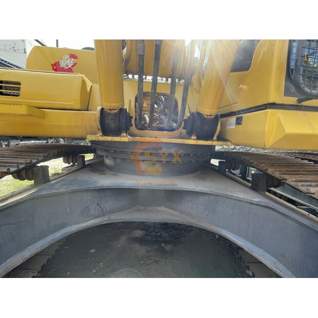 2022 Komatsu PC360-41693316