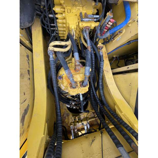 2021 Komatsu PC360-41693332